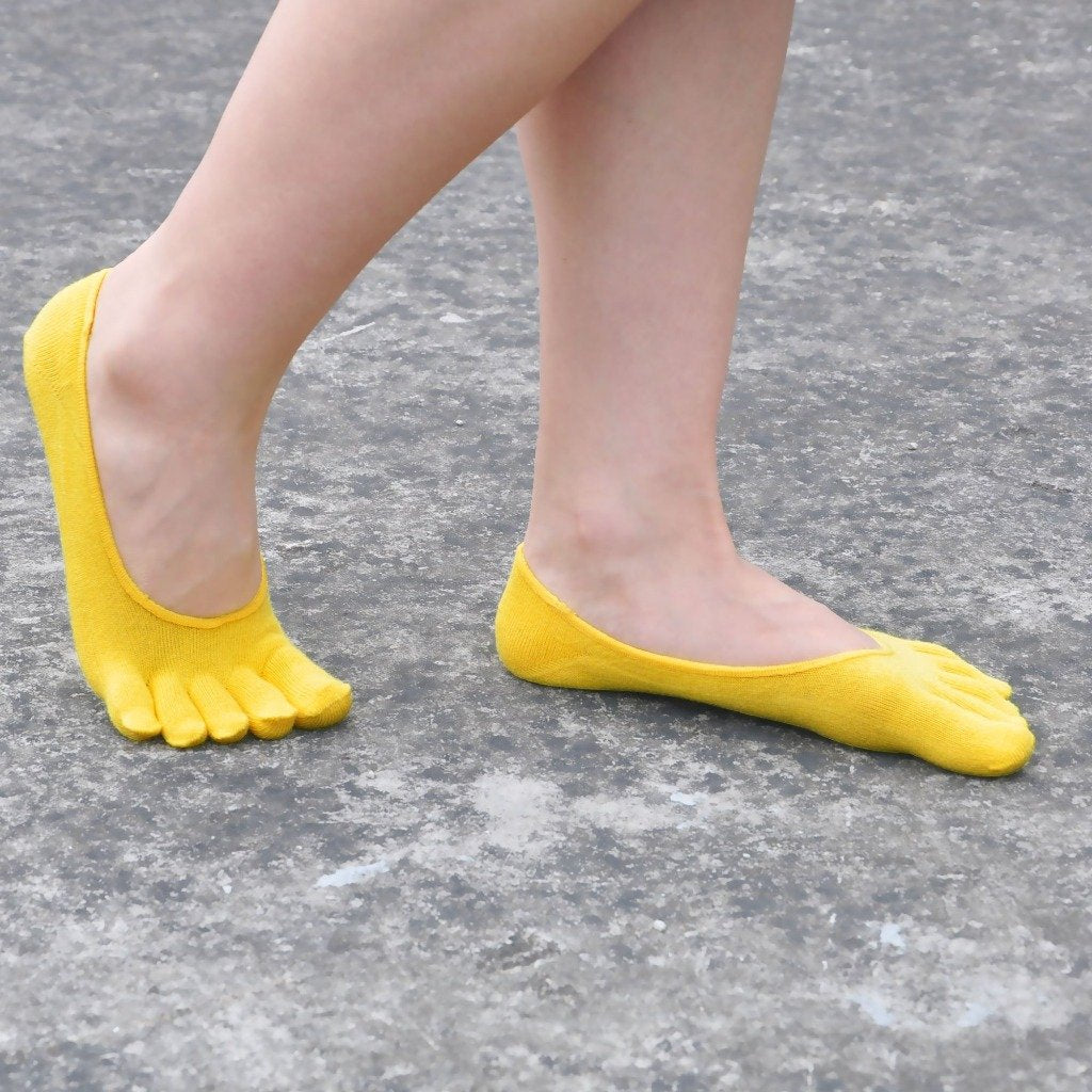 yellow 5 finger no show socks for women